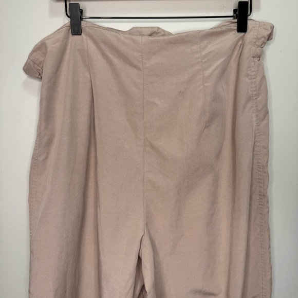 Aritzia The Group by Babaton Kerri Pant Wide Leg Neutral Minimalist Size Large - Picture 10 of 16